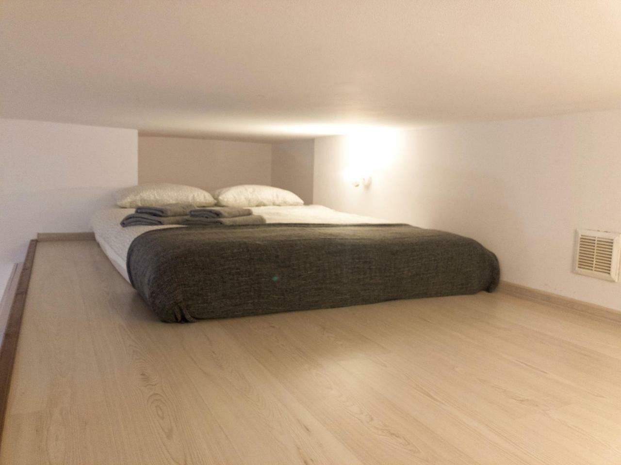 Fox Center Apartment